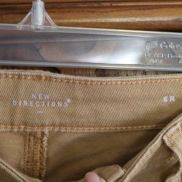 New Directions Button Fly High Rise Jeans - Khaki, Size 6 - Picture 13 of 16